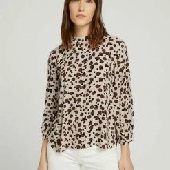 Angebote 🔔 TOM TAILOR Langarmbluse »Stehkragen Bluse mit LENZING(TM) ECOVERO(TM)« Beige large dot design, Black large dot design, Green large floral design, Green small floral design 🎁 51 Angebote 🔔 TOM TAILOR Langarmbluse »Stehkragen Bluse mit LENZING(TM) ECOVERO(TM)« Beige large dot design, Black large dot design, Green large floral design, Green small floral design 🎁 -Tom Tailor Verkaufsgeschäft edadbd0e fb70 5a94 89b0 e412f840dd54