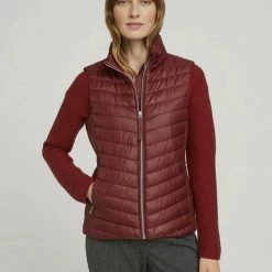 Blitzangebot 💯 TOM TAILOR Steppweste »Gesteppte Lightweight Weste mit recyceltem Polyester« Dark maroon red, Dark pine green, Sky Captain Blue, French clay beige 🥰 -Tom Tailor Verkaufsgeschäft f4bedfa8 c1c0 52b3 99c8 6102f16a51ee