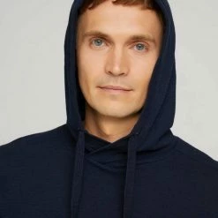 Angebote 👏 TOM TAILOR T-Shirt »Hoodie mit Struktur« Light ice blue, Sky Captain Blue 🔔 -Tom Tailor Verkaufsgeschäft f6082b92 51c7 5816 ae26 51cf1c7ba153