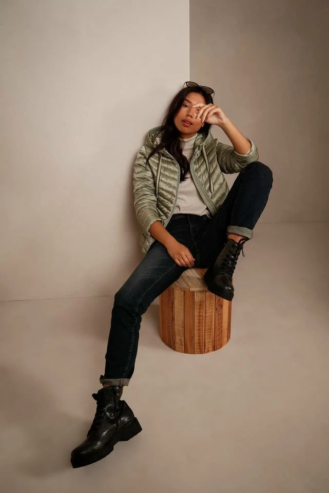 Blitzangebot ❤️ TOM TAILOR Steppjacke für Frühjahr und Herbst geeignet Wooden moss green, Sky captain blue, French clay beige, Dark Pine Green 🥰 7 Blitzangebot ❤️ TOM TAILOR Steppjacke für Frühjahr und Herbst geeignet Wooden moss green, Sky captain blue, French clay beige, Dark Pine Green 🥰 – Bild 7