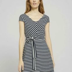 Top 10 🛒 TOM TAILOR Jerseykleid »Gemustertes Jerseykleid mit Bindegürtel« Green watercolor stripe, Green-stripe, Multicolor botanical design, Black geometrical design 😉 -Tom Tailor Verkaufsgeschäft f8c134d9 88e4 57f7 ab36 d3b183ce889c