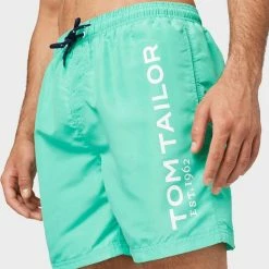 Bestpreis 🛒 TOM TAILOR Badeshorts »Badehose mit großem Schrift-Print seitlich« Ice blue-capri, Ice peppermint, Black, Poppy red 🎁 -Tom Tailor Verkaufsgeschäft fabb726b 6825 5b58 ae59 fd7c8a2b8988