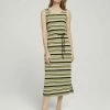 Bestpreis ✨ TOM TAILOR Jerseykleid »Ärmelloses Maxikleid mit Strukturstreifen« 🔥